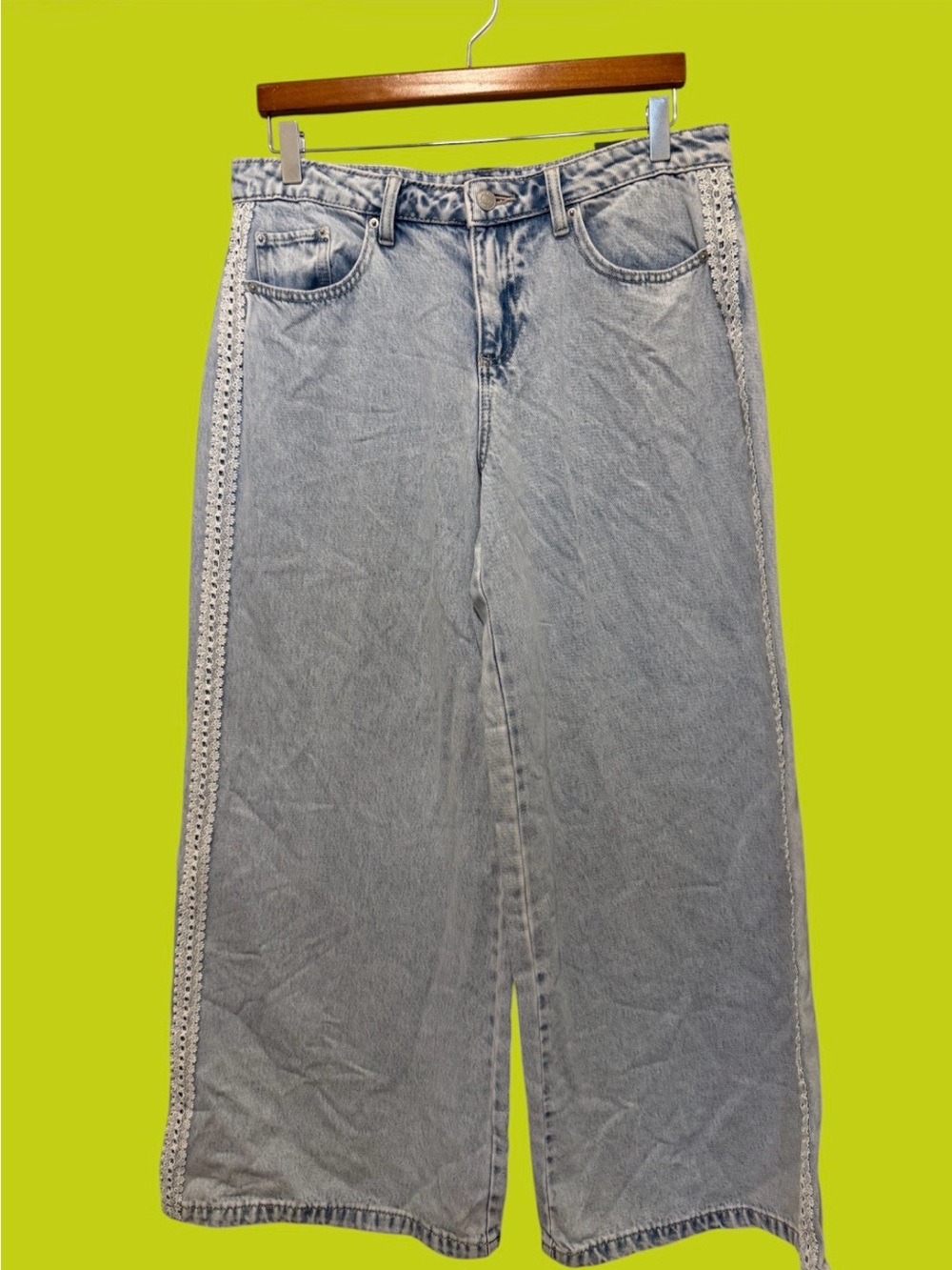 New Wild Fable Jeans for Women Color Light Blue Size 10/31 in Wide Leg.